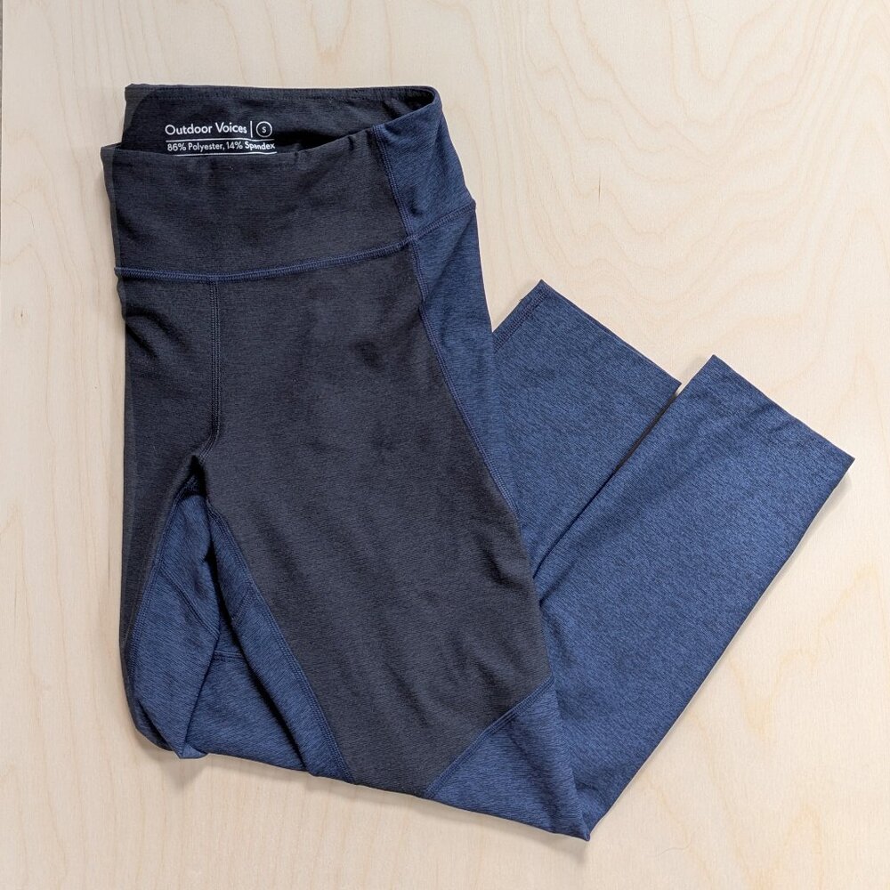 Outdoor Voices Women's Two-Tone Warm Up Legging in Blue & Black Size SMALL